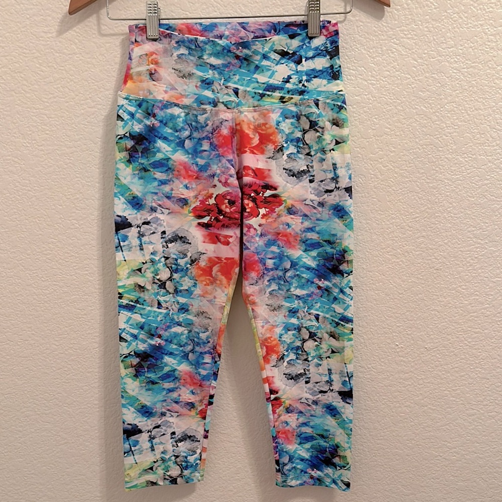 CANDIDA MARIA Colorful Cropped Leggings Sz M-L